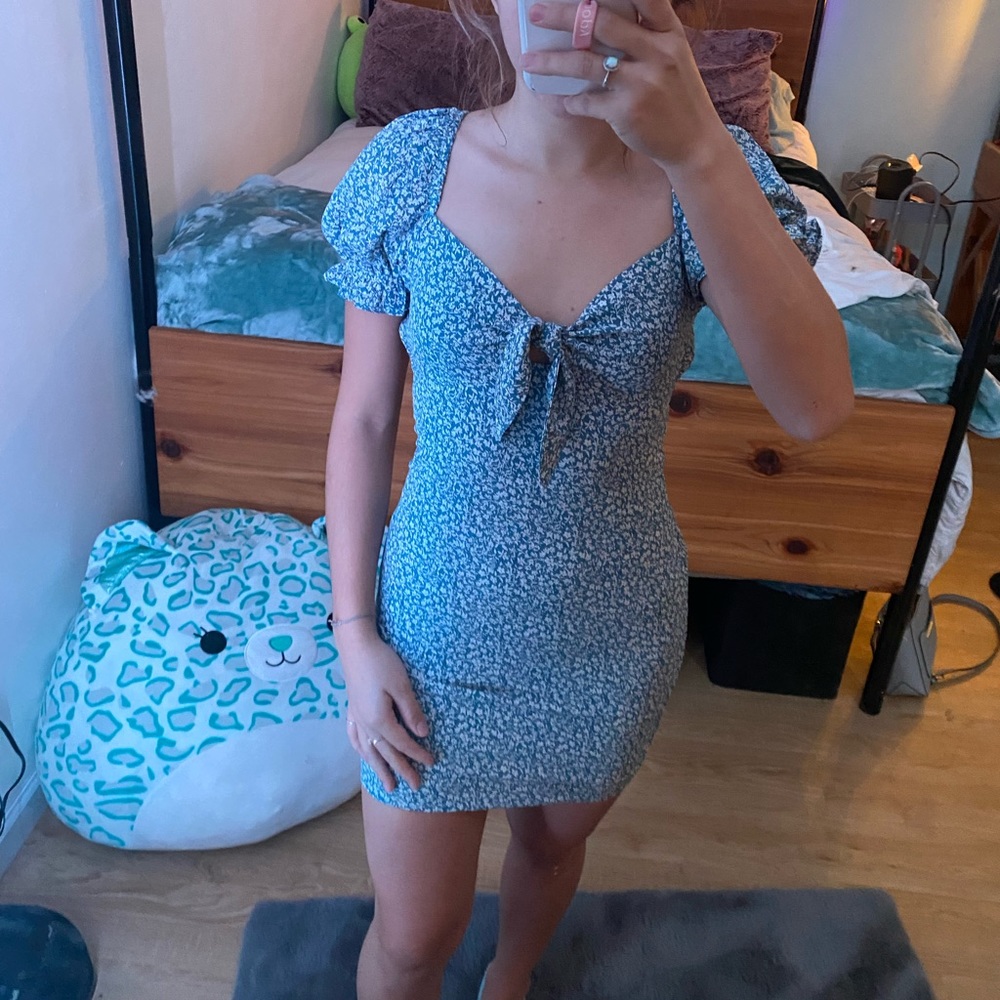 Princess Polly blue and white tie up dress!